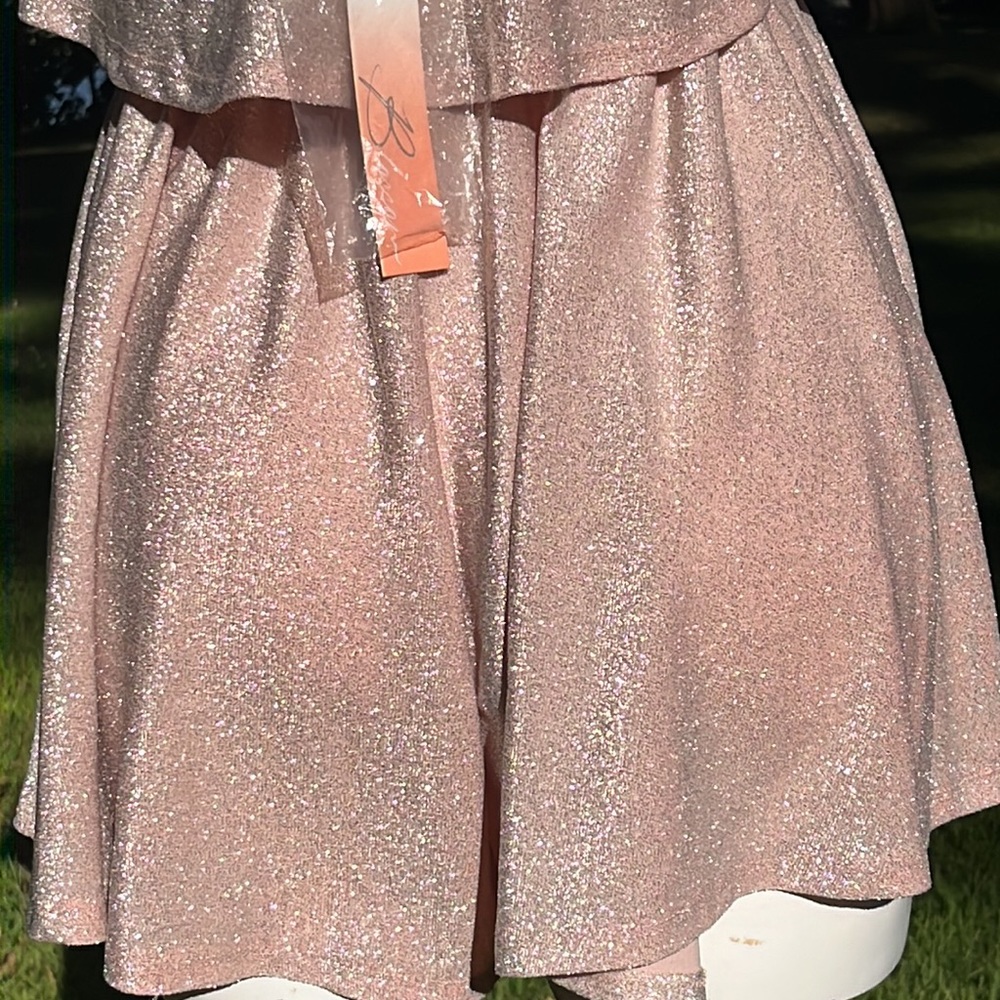 NWT Blossom sparkly romper 6-8 - Picture 8 of 15